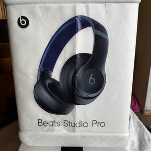 Beats Studio Pro Headphones - Black and Blue